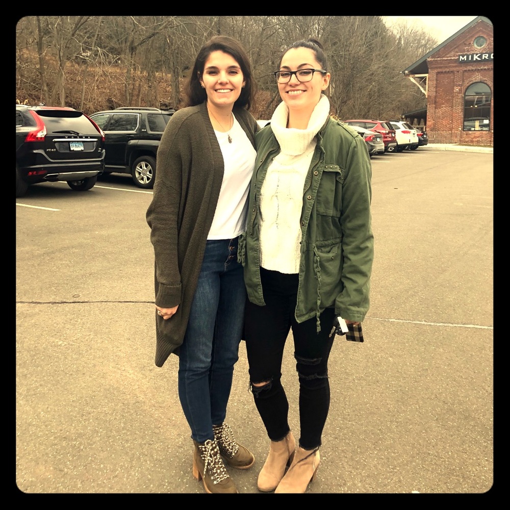 Meet your Posher, Ava